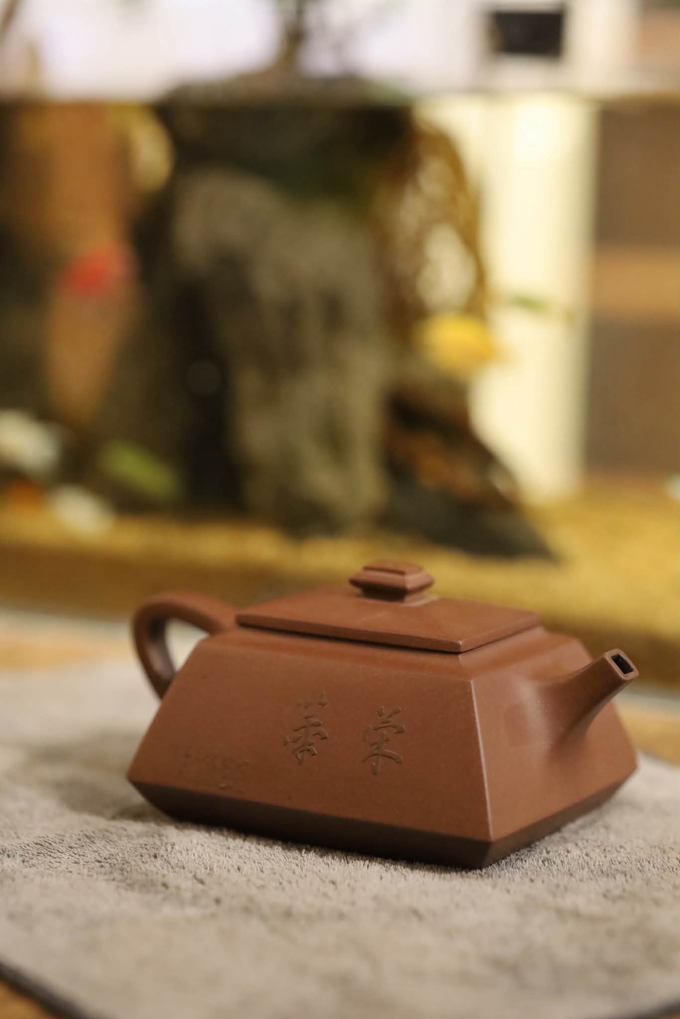 Ấm tứ phương · đáy tào thanh 3