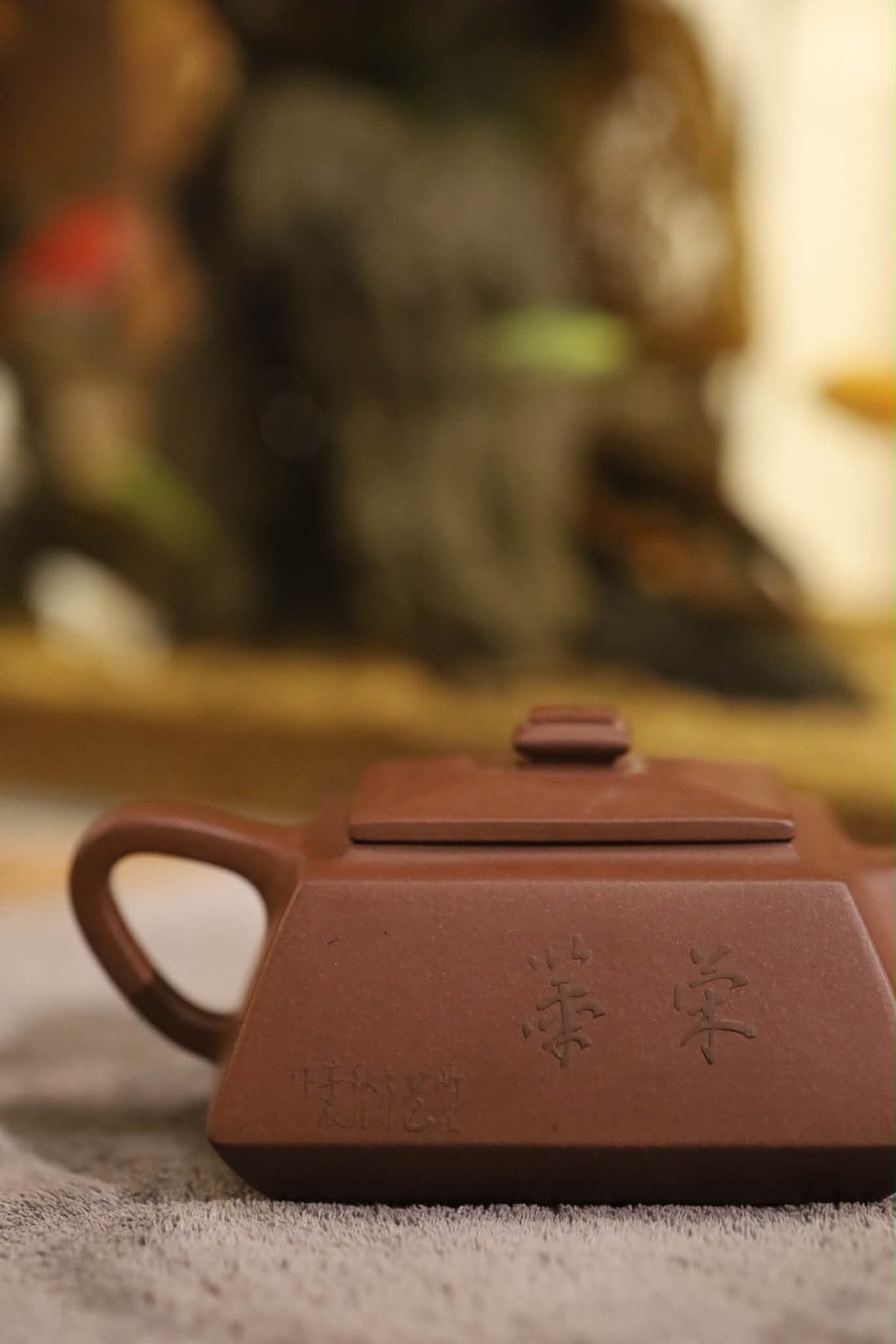 Ấm tứ phương · đáy tào thanh 4