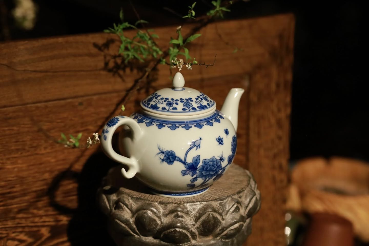 Ấm sứ 3