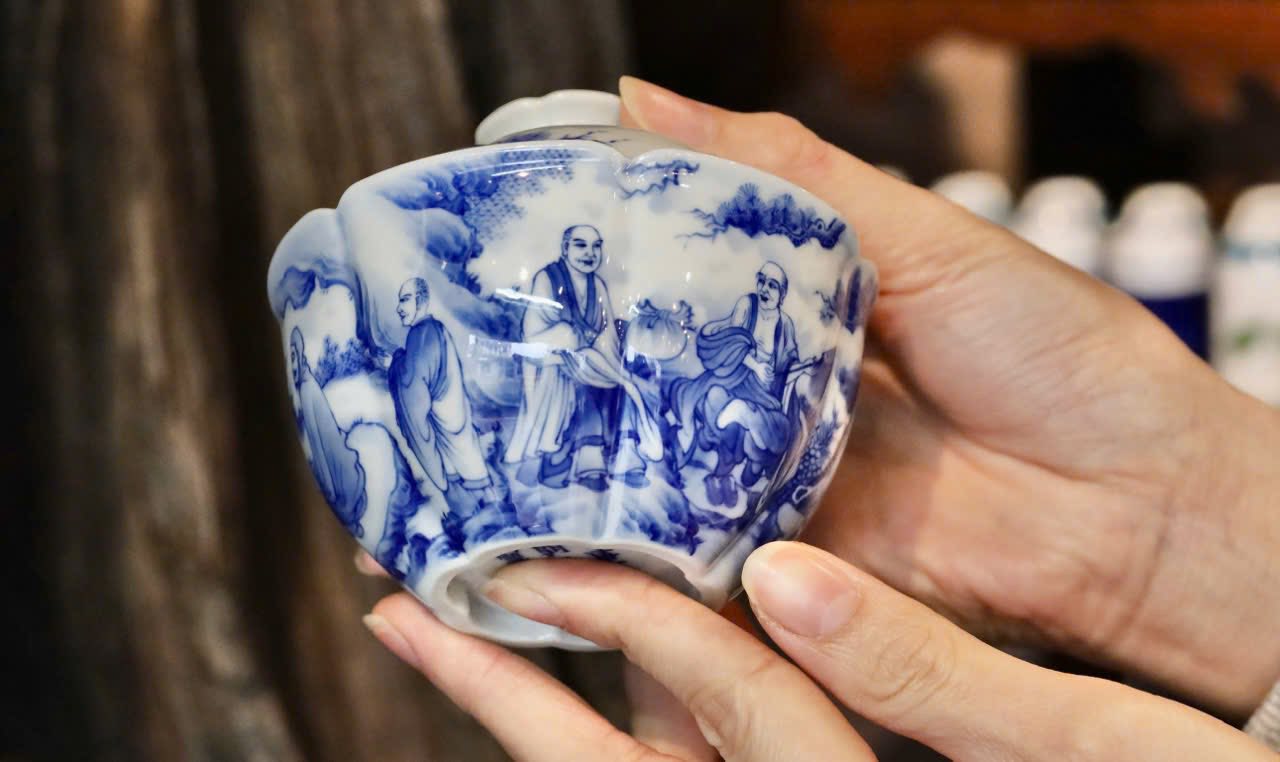 Chén Sứ Vẽ Tay 6