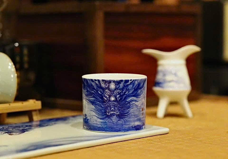 Chén Chủ + Lư cắm tăm Hương (vô tâm)