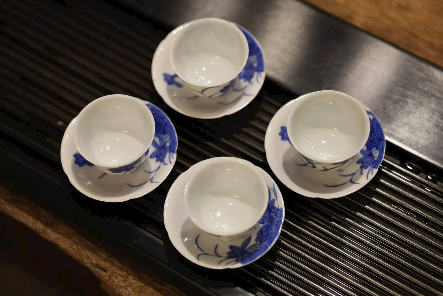 Chén Sứ Vẽ Tay 4