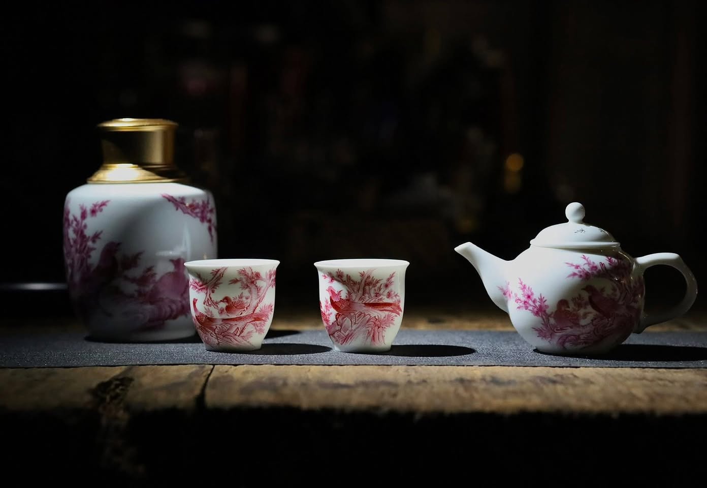 Hũ Đựng Trà Vẽ Tay