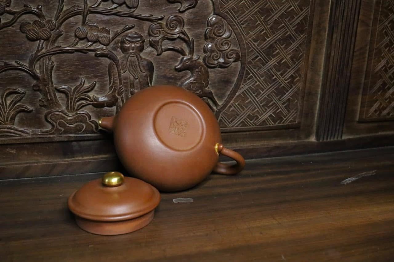 Ấm Phỏng Cổ Hồ · Lão tử nê năm 90 4