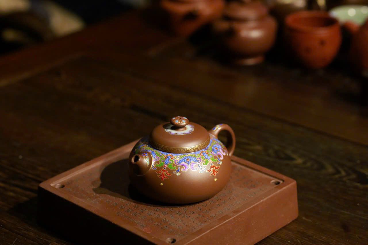 Ấm Tử Sa · tử sa + pháp lam