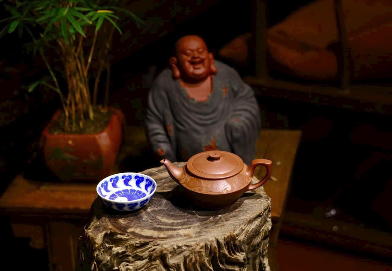 Ấm Hán Vân Hồ : Tản Vân Cát Tường · tử sa nguyên khoáng 2