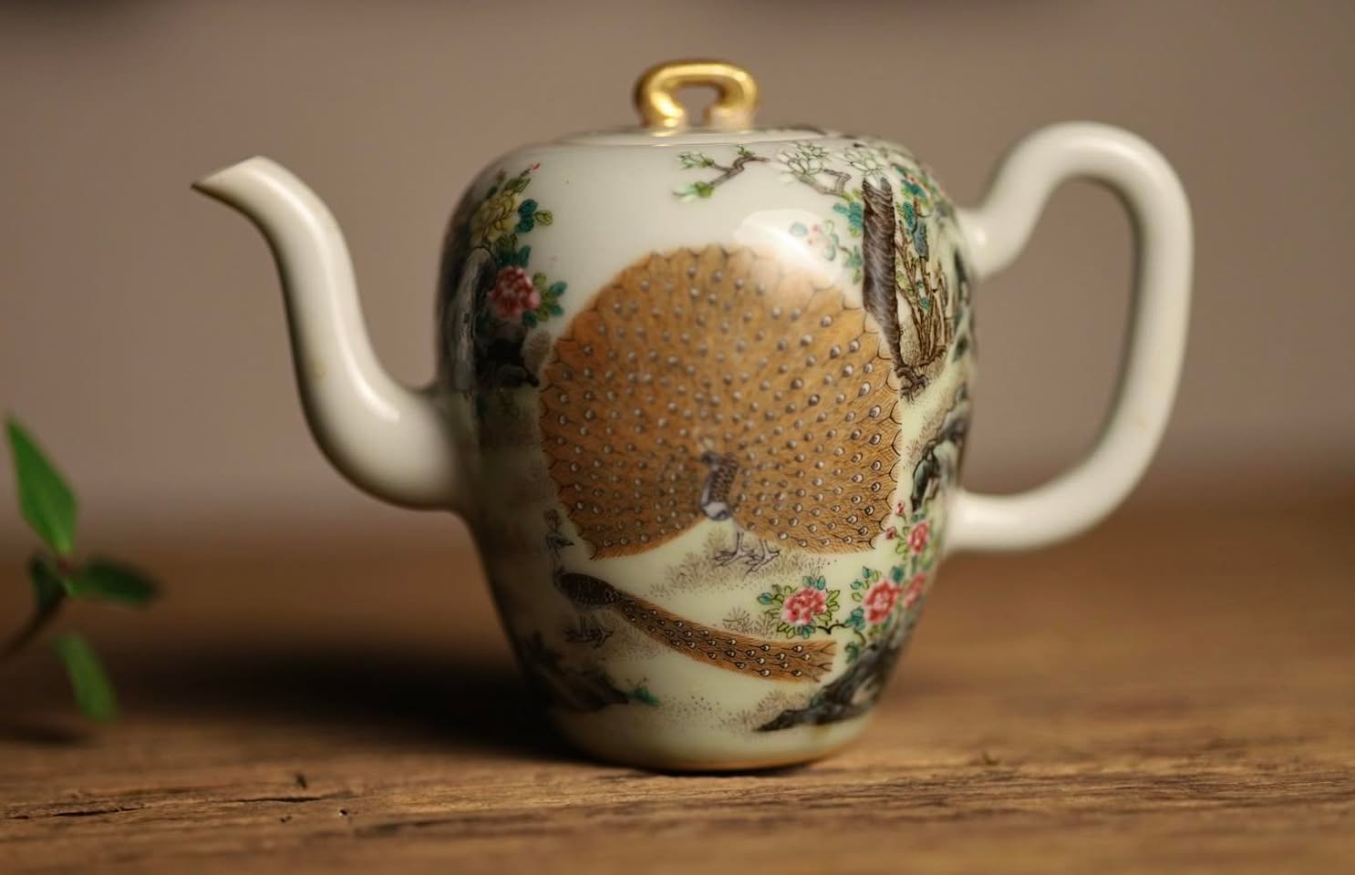 Ấm Mỹ Nhân Kiên 2