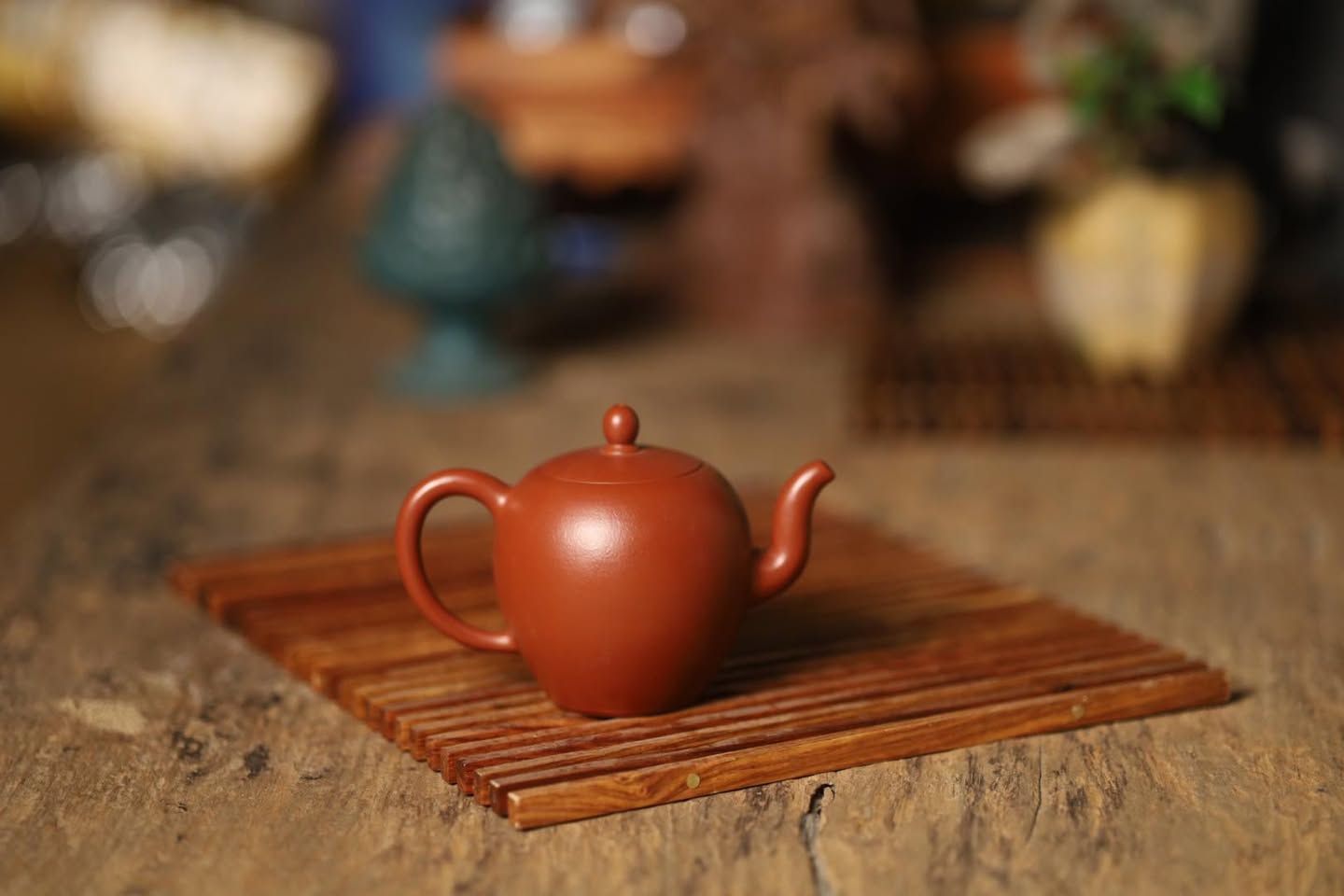 Ấm Mỹ Nhân Kiên Hồ · chu sa 2