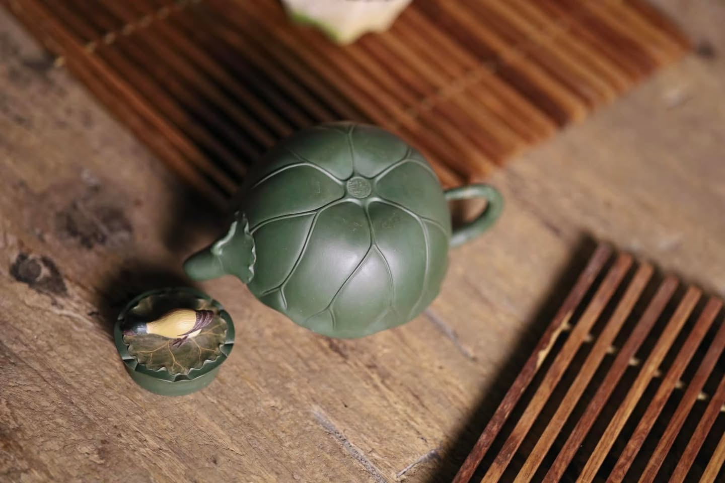 Ấm Hà Diệp Hồ · lục sa siêu hiếm 6