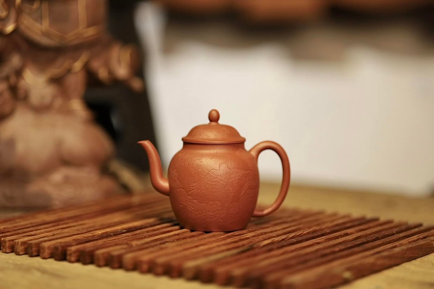 Ấm Cung Đăng Hồ · Chu triệu trang