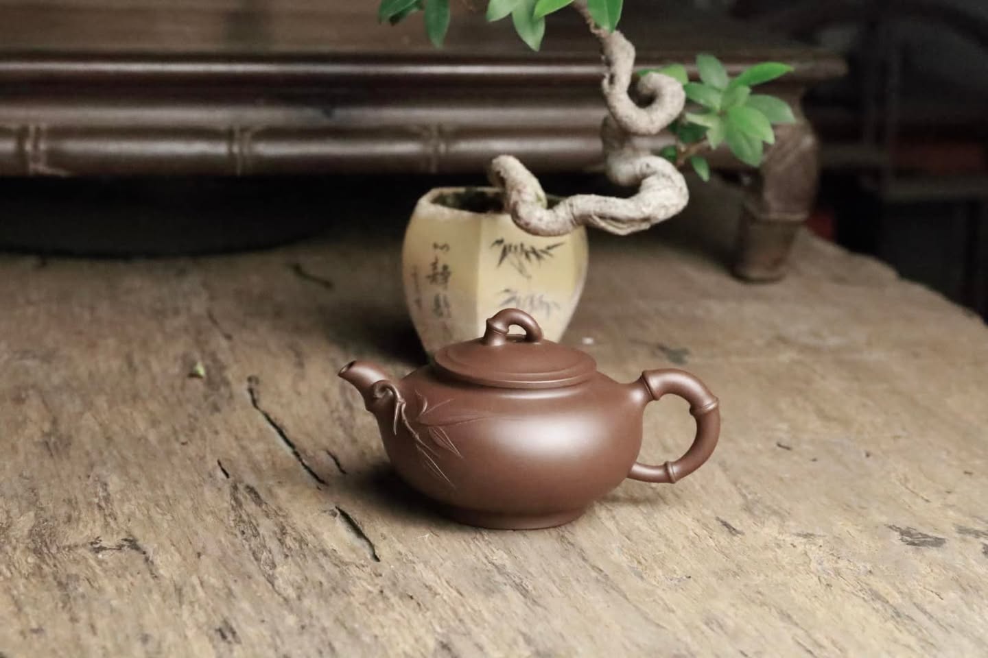 Ấm Đoạn Trúc Hồ · Văn cách nê