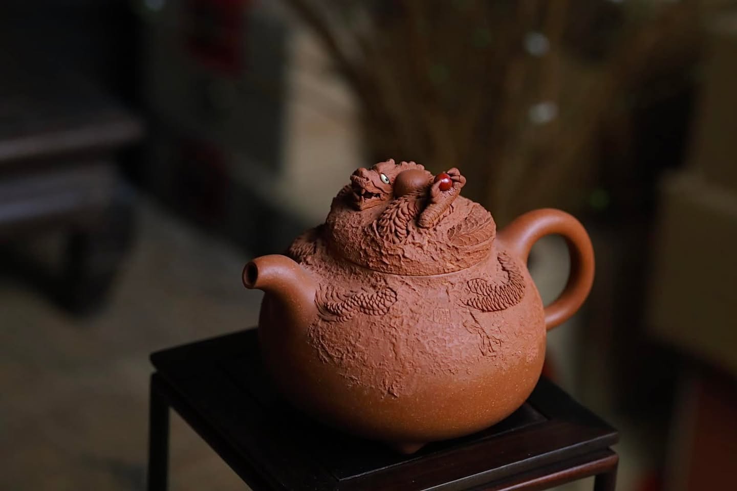 Ấm Cung Xuân Long Ẩn Hồ · Chu sa 2