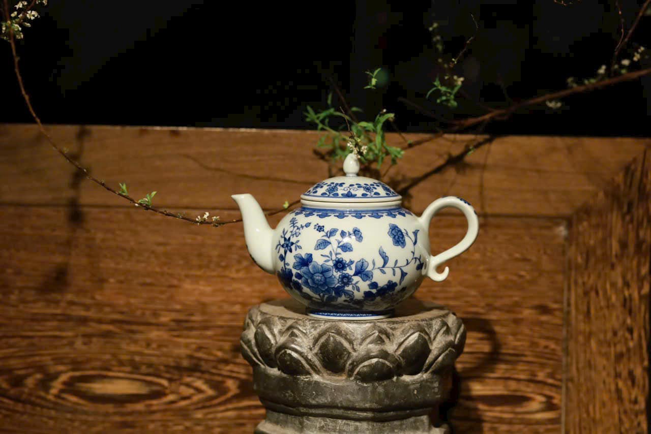 Ấm Cuối tuần giao lưu ấm Hoa
