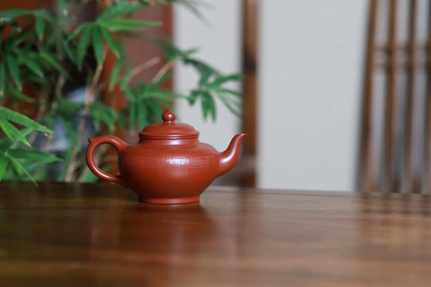 Ấm Tiếu Anh Hồ · tinh phẩm chu nê